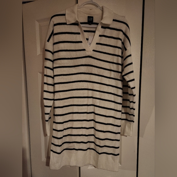 Gap Knit V Neck Mini Dress, White/Black Stripe, Size US S Tall - Picture 1 of 4